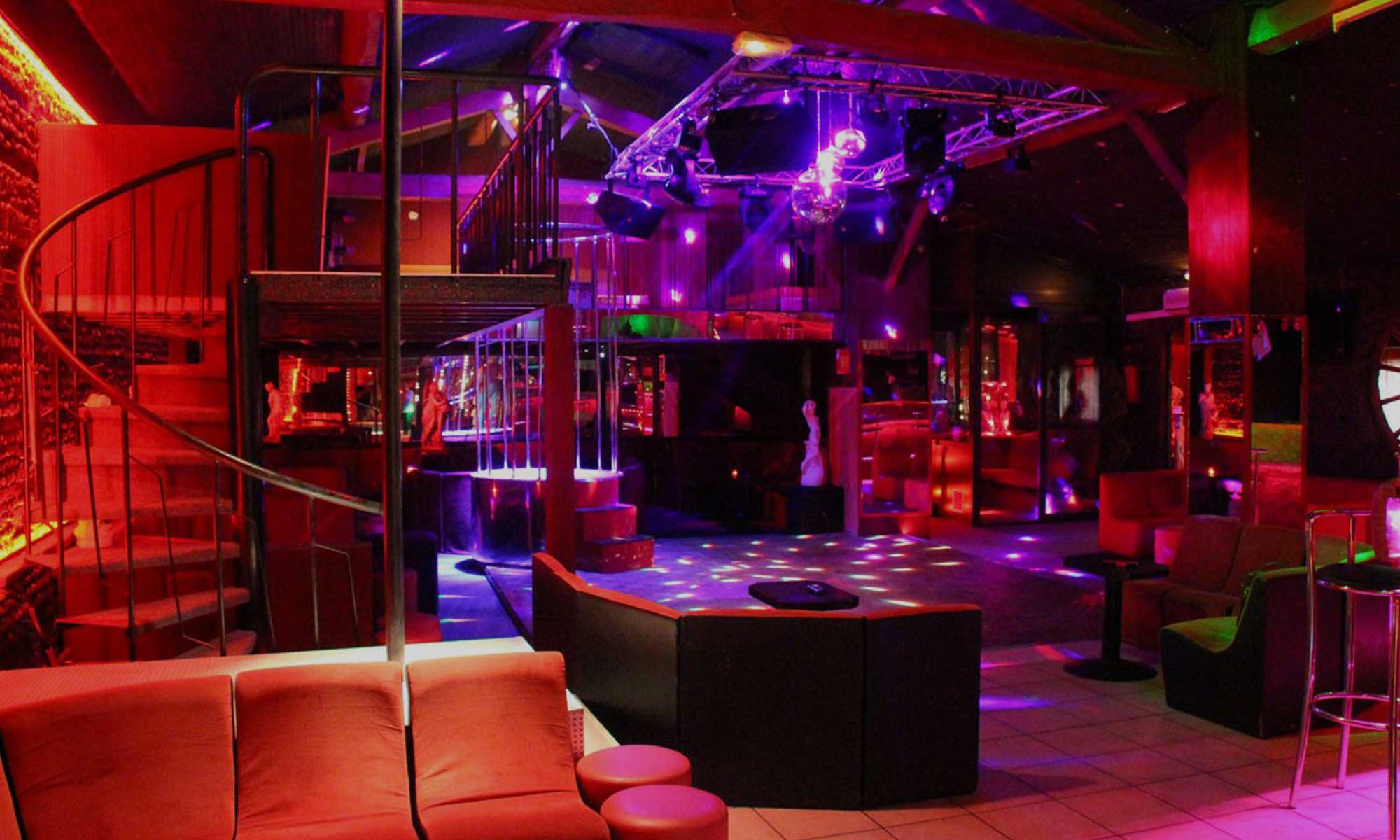 Espace Principal Multi-Niveaux